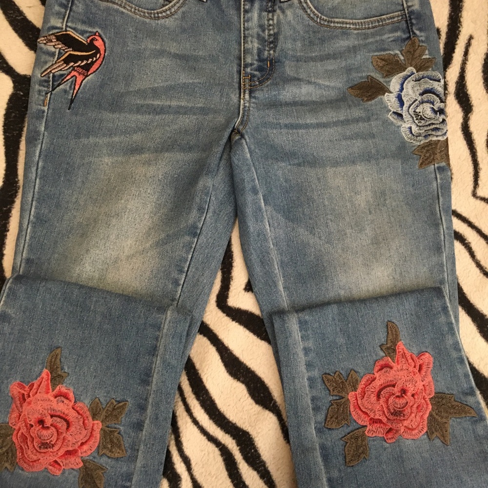 Flower/Bird Flare Jeans